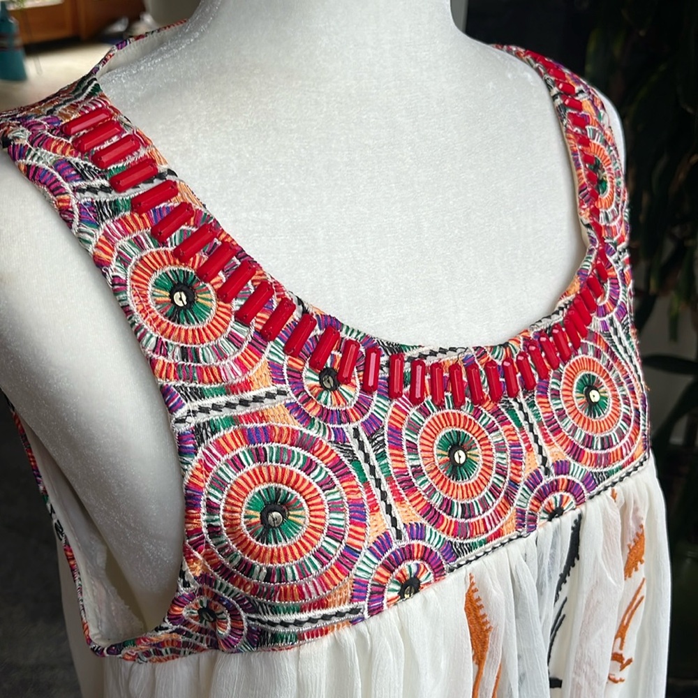 🧿Anthropologie Akemi-Kin Beaded Embroidered Flowy Tank Top Large cream